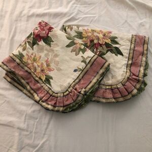 Jane Wilner Designs set of 2 standard pillow shams Hillhouse jacquard floral